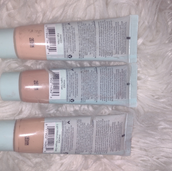 Wet N Wild Bare Focus Tinted Hydrator tinted skin Bundle of 3 . - Picture 2 of 7